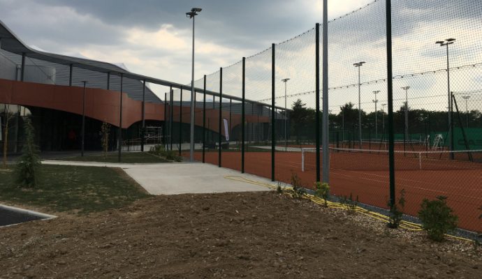 La halle de tennis de la Baumette a été livrée