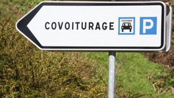 Un parking de covoiturage près de l’autoroute A11