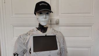 Confinement : un étudiant angevin utilise son robot pour faire ses courses