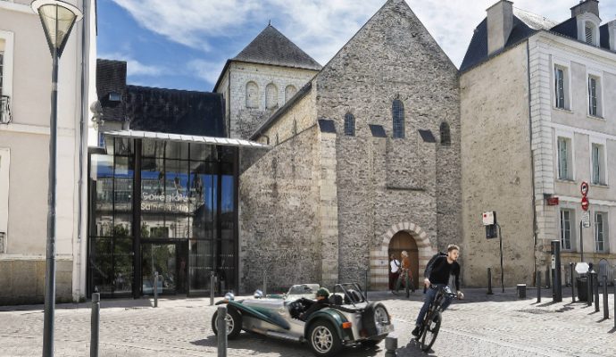 Réouverture et gratuité à la collégiale Saint-Martin et au château du Plessis-Macé