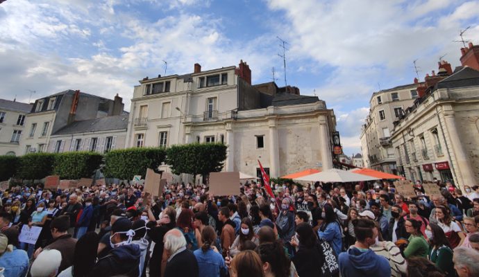 Le préfet du Maine-et-Loire et le maire d’Angers en appellent à la responsabilité des manifestants