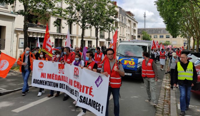 Soignants et retraités dans la rue ce jeudi 2 juillet