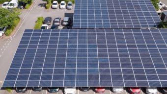 Les ombrières photovoltaïques de parking vont se développer en Maine-et-Loire