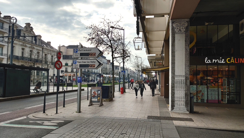 Boulevard Foch piétons