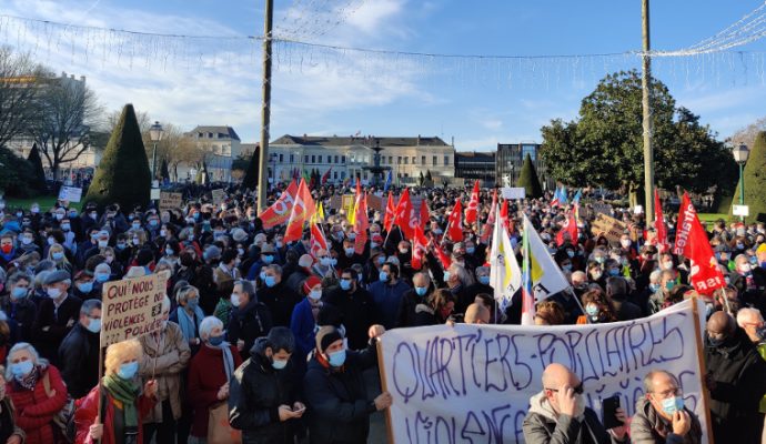 Plusieurs milliers de manifestants réunis à Angers contre la loi « sécurité globale »