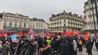 Les syndicats dans la rue ce samedi pour dénoncer « le coup de force d’Emmanuel Macron »