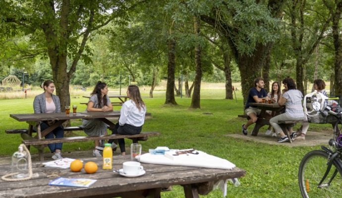 Une offre de restauration avec des bocaux consignés proposée au Lac de Maine