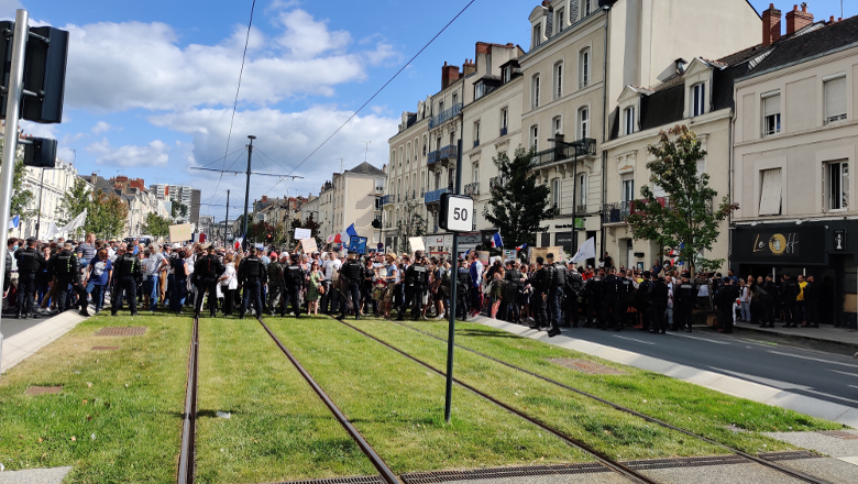 manifestants boulevard Carnot