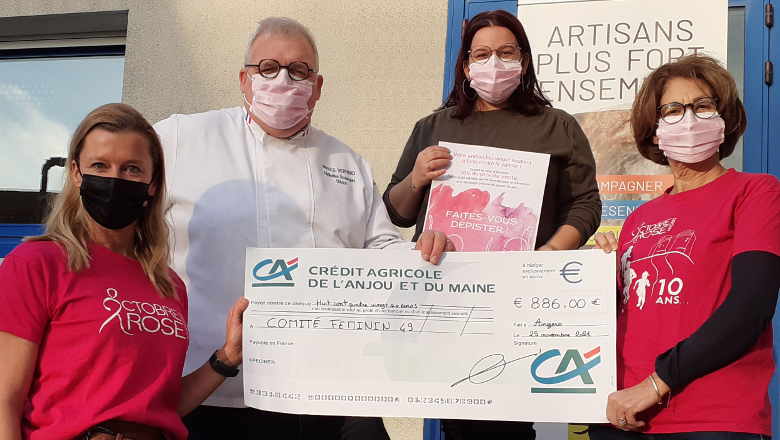 Remise de chèque octobre rose