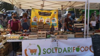 Avec sa tente antigaspi, SolidariFood reçoit un prix et va s’étendre à d’autres marchés