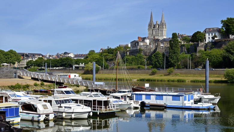 Angers vue bords de Maine