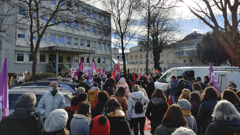 Manifestation devant l'ARS