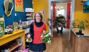 A Angers, Séraphine mêle salon de thé, fleurs et art