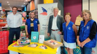 Le Secours populaire de Maine-et-Loire distribue des fournitures scolaires aux enfants en situation de précarité