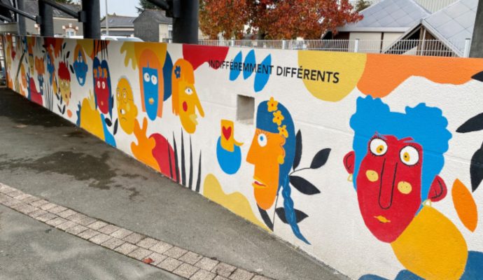 Une fresque contre le harcèlement scolaire réalisée au collège Felix Landreau à Angers