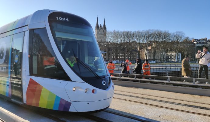 Transports en commun : « la majorité passe à côté de l’essentiel »