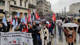 Réforme des retraites : les manifestants dénoncent un « passage en force »