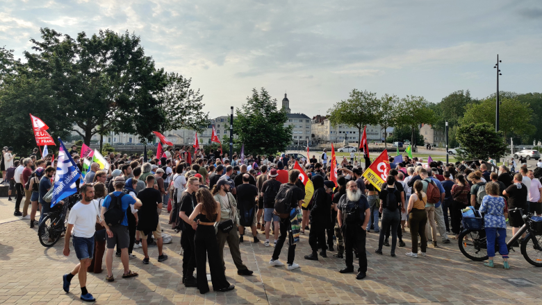 Manifestation Blancs de l'Ouesrt prise de paroles