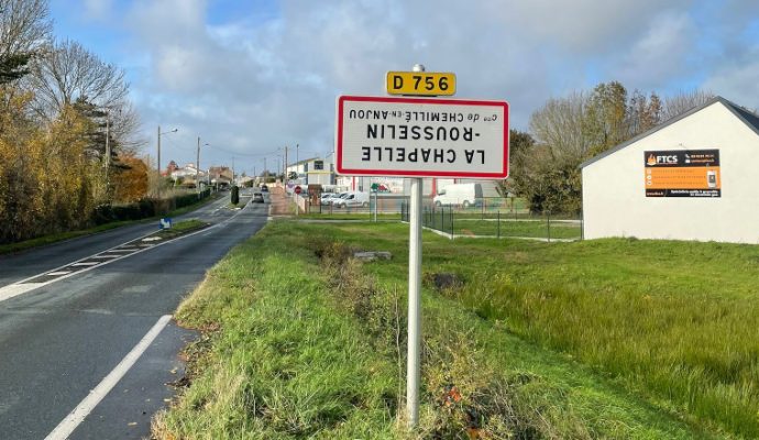 Pourquoi des panneaux ont été retournés à l’entrée de communes du Maine-et-Loire ?