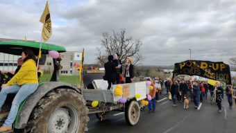 Les agriculteurs ont profité de la Saint-Valentin pour se mobiliser à Angers