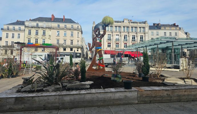 Quelle est cette nouvelle installation sur la place du Ralliement ?