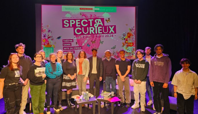 La création étudiante au cœur du festival « Spectacurieux »