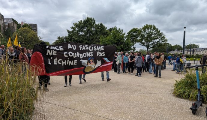 Halles Cœur de Maine : plus de 400 personnes demandent le départ des Blancs de l’Ouest