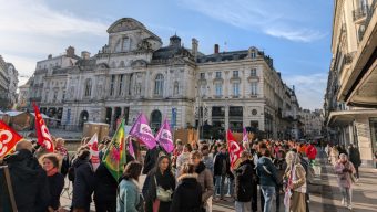 Plus de 200 personnes ont manifesté à l’occasion des Assises des départements de France