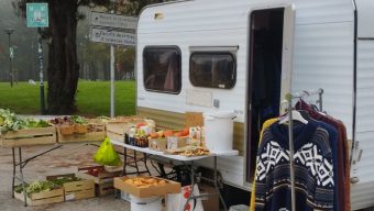 Bras de fer entre une épicerie solidaire ambulante et la ville d’Angers