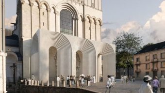 La galerie contemporaine adossée à la cathédrale Saint-Maurice se dévoile