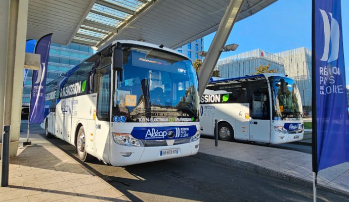 Maine-et-Loire : deux nouveaux cars électriques pour le réseau Aléop