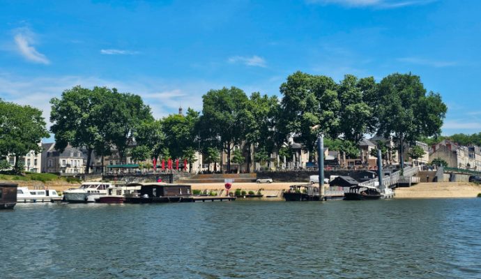Kayaks en libre-service, toues cabanées locatives… La Maine s’enrichit d’activités touristiques