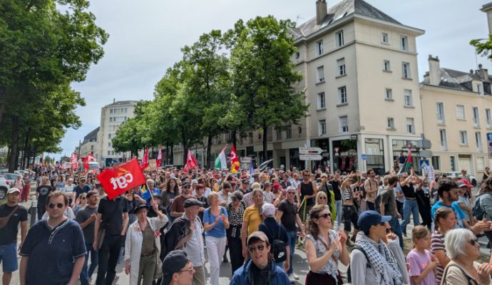 Plus d’un millier de personnes dans les rues d’Angers pour le 1er mai