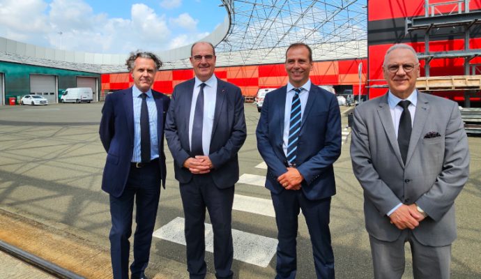 Jean Castex et Christophe Béchu officialisent la reconduction de la RATP Dev sur le réseau Irigo