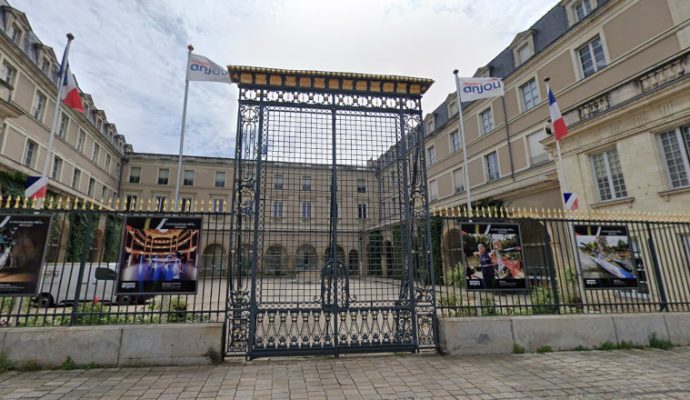 La préfecture de Maine-et-Loire va mettre en lumière les artisans du patrimoine