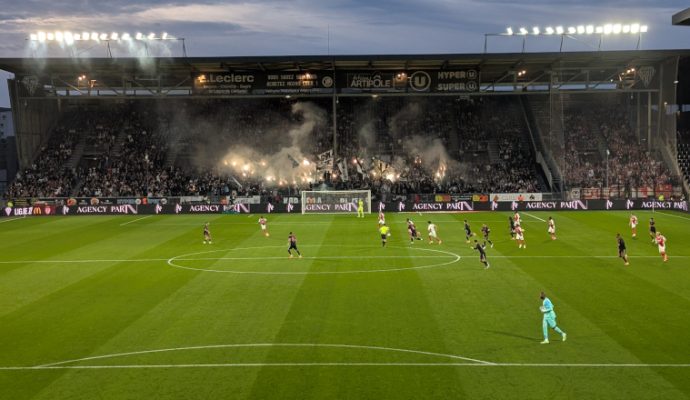 Inondations : le match entre Angers SCO et Lille se jouera à huis clos