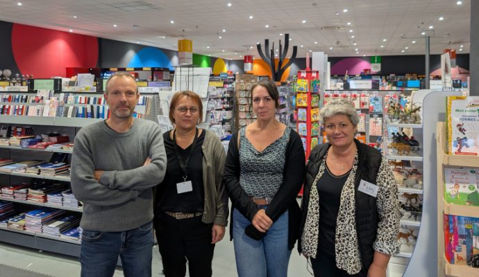 Ils se mobilisent pour reprendre le magasin la Sadel