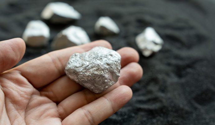 Une entreprise bretonne autorisée à faire de la recherche minière dans le Maine-et-Loire