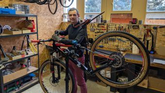 Cet Angevin réalise des vélos sur mesure