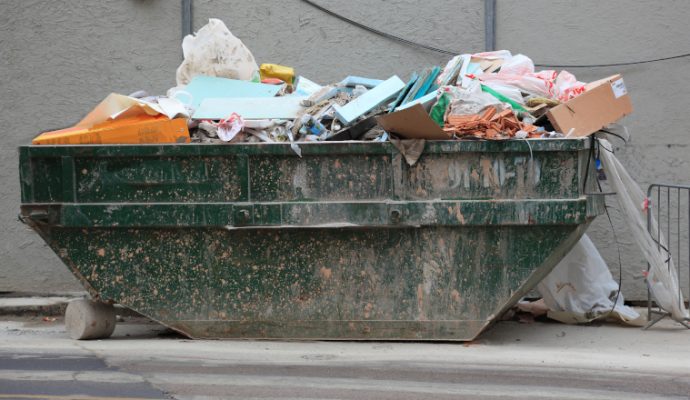 Décrue : des déchèteries installées dans le centre-ville d&rsquo;Angers