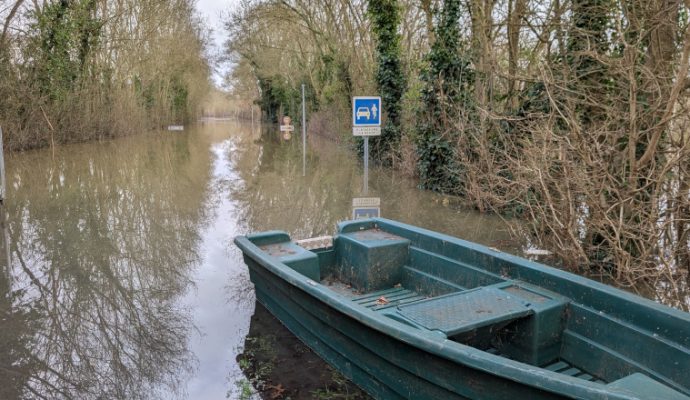 Inondations : le nombre de routes fermées dans le Maine-et-Loire ne cesse d&rsquo;augmenter