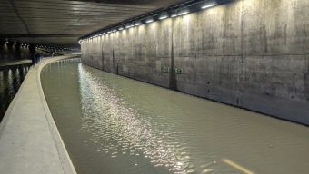 Sous l&rsquo;esplanade Cœur de Maine, les voies sur berges ont été volontairement inondées