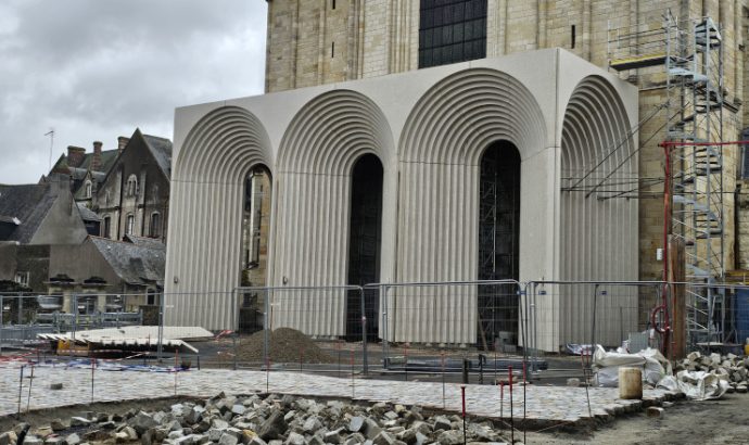 La galerie contemporaine de la cathédrale d’Angers se dévoile