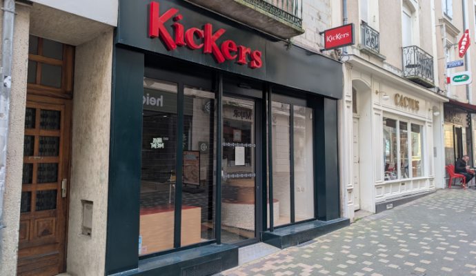 Une nouvelle enseigne ferme rue Saint-Aubin