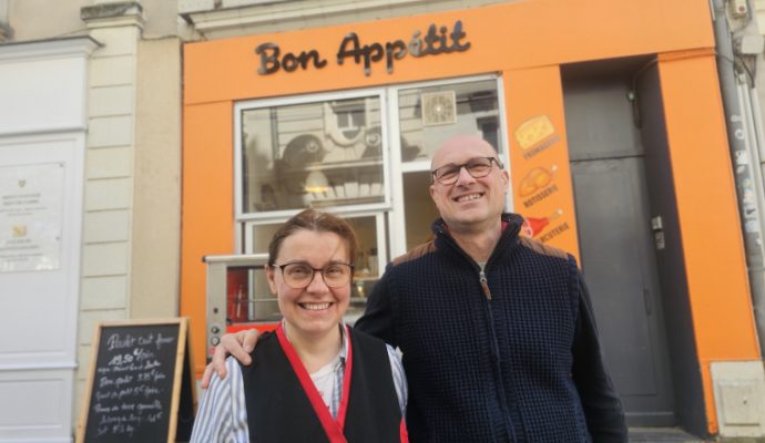 Une nouvelle rôtisserie-fromagerie vient d’ouvrir dans le centre-ville d’Angers