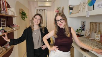 Sur 12 m² seulement, cette boutique insolite accueille des créateurs toute l’année