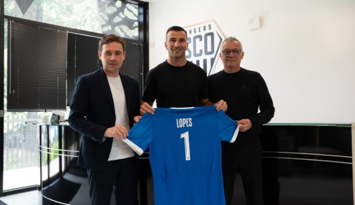 Football : Angers SCO recrute Anthony Lopes