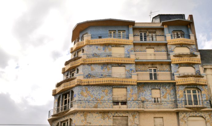 La célèbre Maison bleue a retrouvé des couleurs